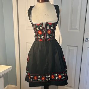 Dirndl Tracgten Haus S Black Embroidered German Dirnd Dress with Floral Accents
